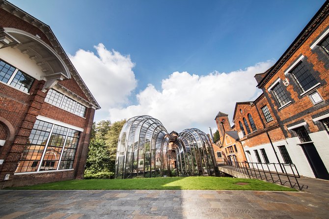 Bombay Sapphire Gin Distillery Tour and Cocktail - Gin Production Secrets Unveiled