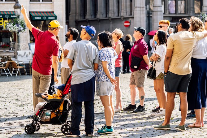Brussels: Historical Walking Tour With Chocolate & Waffle Tasting - Exploring Key Landmarks