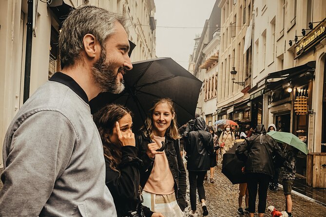 Brussels Walking and Tasting Tour - Exploring Iconic Landmarks