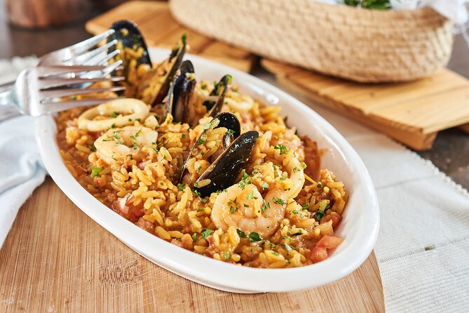 Dinner Cruise Along Cartagenas Bay - Dietary Options and Reservations