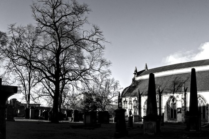 Edinburgh - Dark History - Haunted Locations and Paranormal Encounters