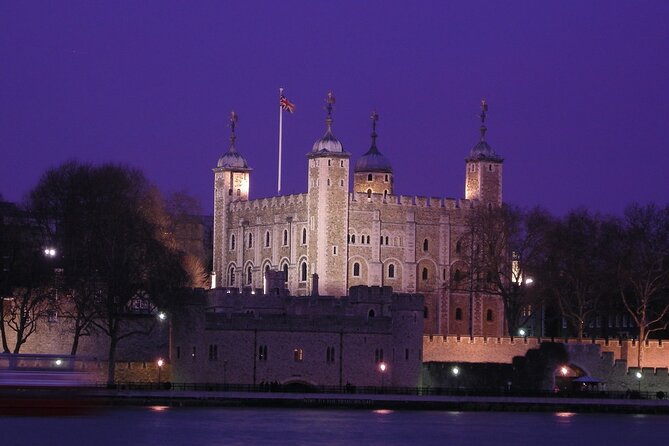 Ghastly Ghost Walking Tour in London - Guide and Customer Feedback