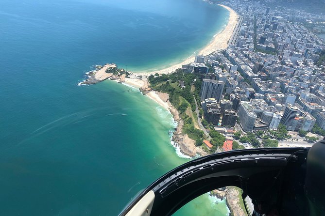 Helicopter Tour - Samba - (Private Flight - 4 People) - Pickup and Meeting