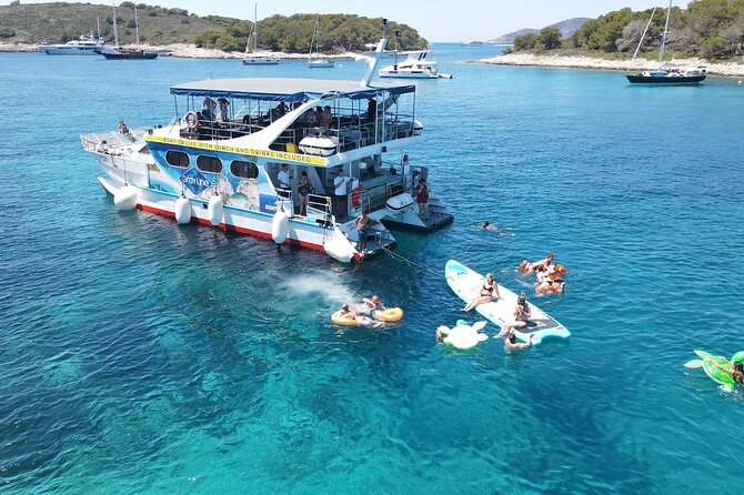 Hvar, Brač & Pakleni Islands Cruise With Lunch & Drinks From Split & Trogir - Meeting Points and Logistics