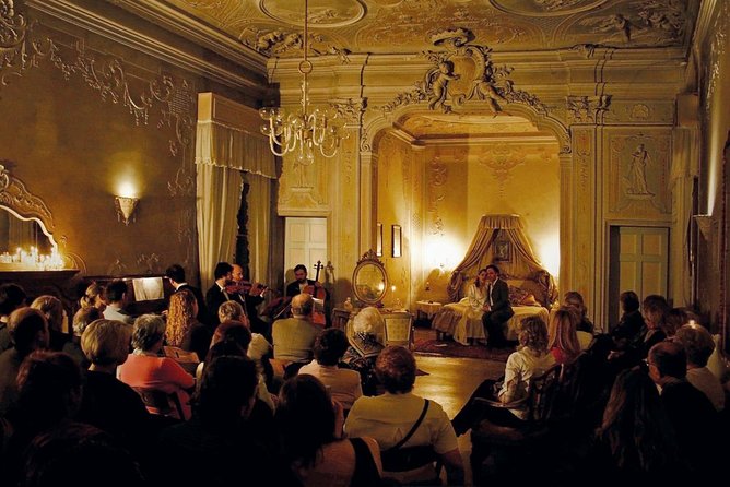 Musica a Palazzo Traveling Opera Performance in Venice - Interactive and Immersive Atmosphere