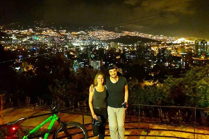 Night Bike Tour In Medellin, Typical Snacks, Beer and Spectacular Viewpoints - Visiting Pueblito Paiso and Plaza Cisneros