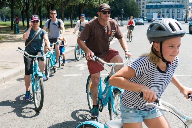 Paris Highlights Bike Tour: Eiffel Tower, Louvre and Notre-Dame - Exploring Iconic Landmarks