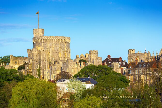 Stonehenge and Windsor From London - Inclusions and Amenities