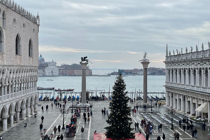 Venice: St.Marks Basilica & Doges Palace Tour With Tickets - Meeting Point and Logistics