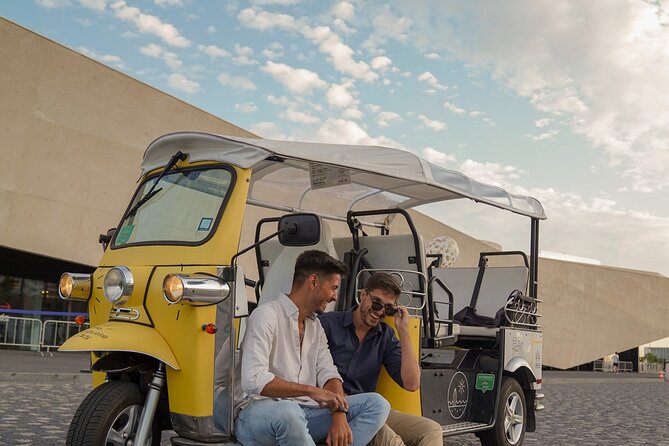 2 Hour Lisbon Private Guided Tour in a Tuk Tuk - Tour Experience