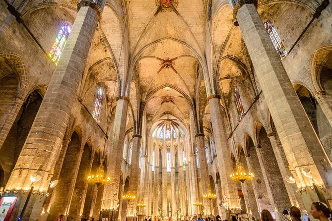 Barcelona E-Bike Gaudí Highlights or Bohemian Neighborhoods Small Group Tour - Traveler Experience and Feedback