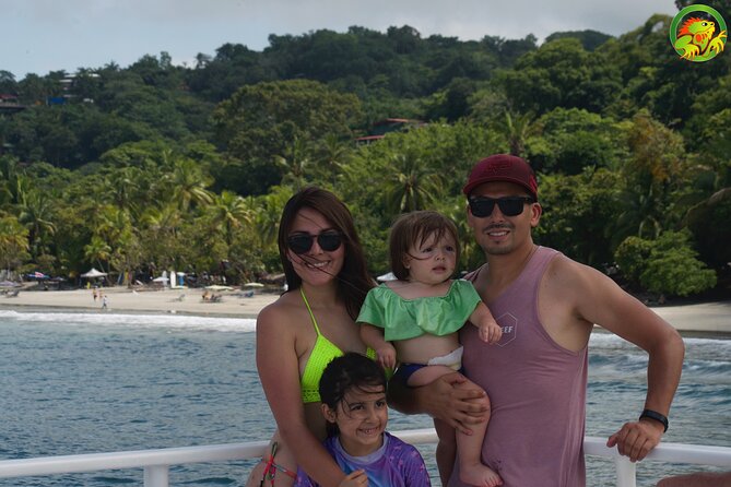 Catamaran Tour Manuel Antonio - Exploring the Catamaran Experience