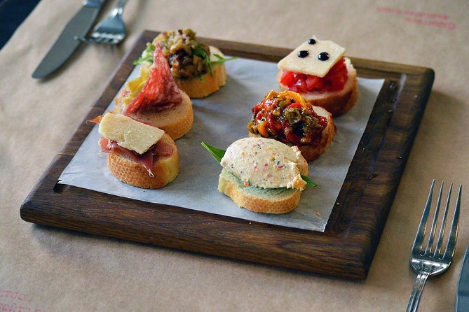 Eat Like a Local: 3-hour Venice Small-Group Food Tasting Walking Tour - Discovering Local Specialties