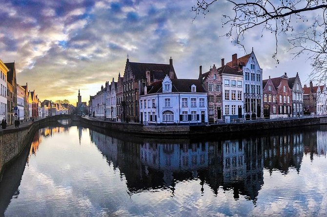 Evening Tour: The Dark Side of Bruges - Navigating the Narrow Alleyways of Old Town