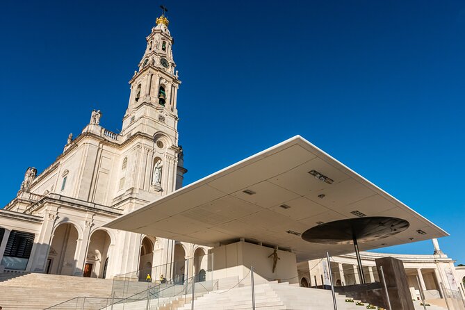 Full-Day Fátima, Nazaré, and Óbidos Small-Group Tour From Lisbon - Timing and Duration
