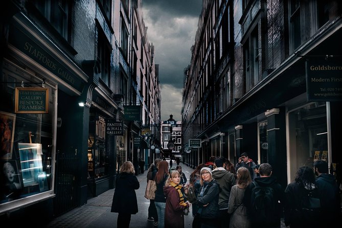Original Harry Potter Locations Tour - Guided Tour of London - House Sorting and Trivia