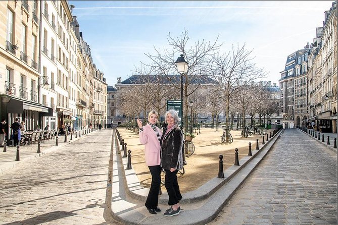 Paris Private Walking Tour With a Personal Photographer - Capturing Unforgettable Moments in Paris