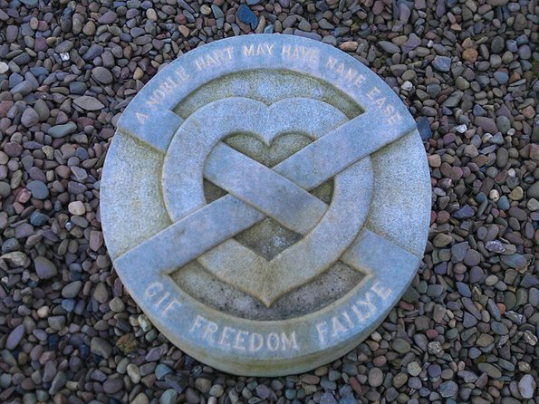 Rosslyn Chapel and Hadrians Wall Small Group Tour From Edinburgh - Customer Reviews and Experiences