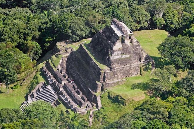 Cave Tubing & Xunantunich (Mayan Ruins) From Placencia - Xunantunich: Exploring the Mayan Ruins