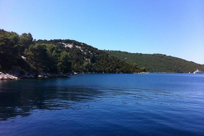 Dubrovnik Elafiti Islands Cruise With Lunch, Drinks and Pickup - Boat Comfort