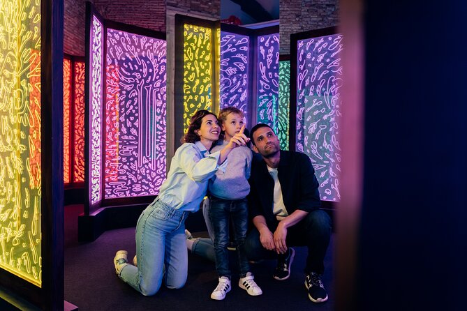 Entry Ticket to IKONO Roma: Immersive Experience - Ideal for Families and Friends With Ample Photo Opportunities