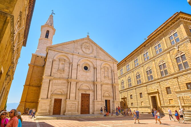 Full Day Tour to Val Dorcia and Gladiators Fields With Wines - Historical Hill Towns Exploration