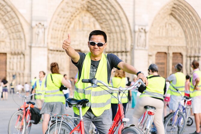 Paris by Night City of Lights Sightseeing Guided Bike Tour - Getting to the Meeting Point