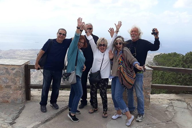 Private Classic Santorini Panorama: Visit the Most Popular Destinations! - Highlights From Reviews and Experiences