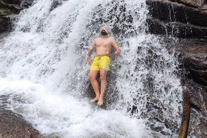 Private Waterfalls and Still Jeep 4x4 6hrs by Jango Paraty - Reviews and Feedback