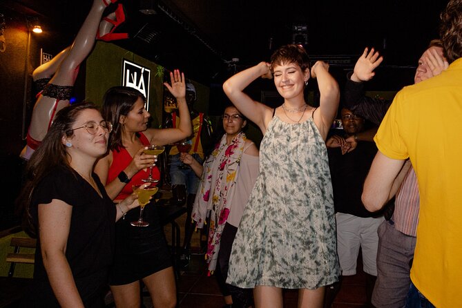 Rome Nightlife Experience: Guided Bar Crawl With Local Expert - Uncover Scandalous Stories From Romes History