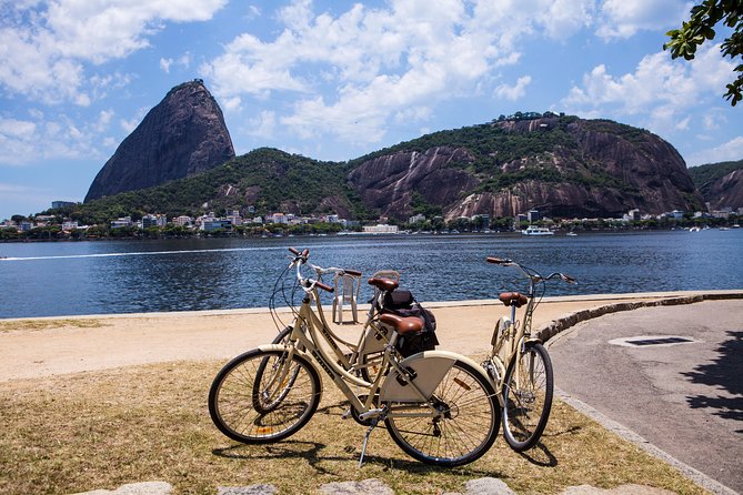 Small-Group Panoramic Bike Tour in Rio De Janeiro - Key Landmarks and Photo Opportunities