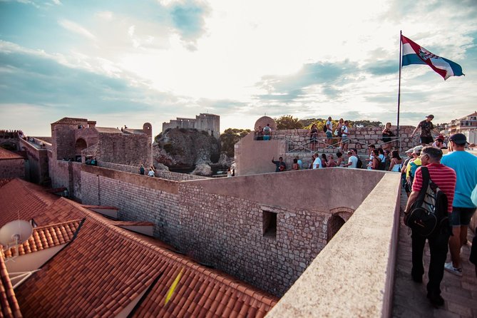 Dubrovnik: Ancient City Walls & Wars Walking Tour - Dubrovniks Political Challenges