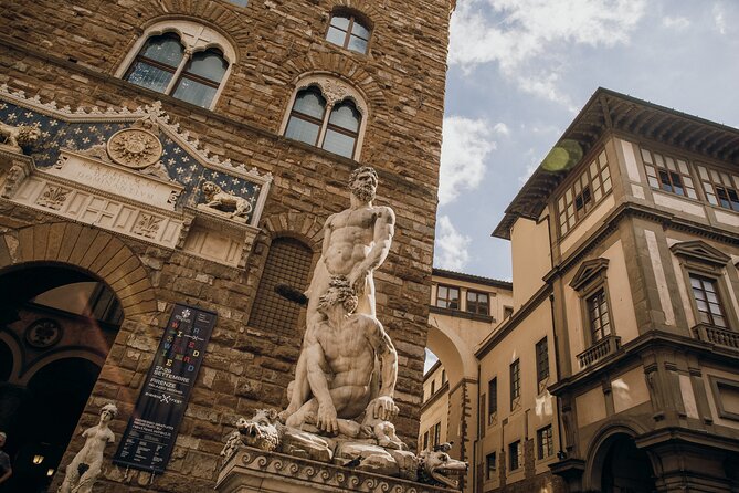 Florence in a Day: Michelangelos David, Uffizi and Guided City Walking Tour - Enjoying a Lunch Break