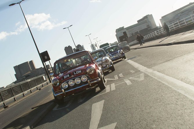 Private Panoramic Tour of London in a Classic Car - Customizable Experience