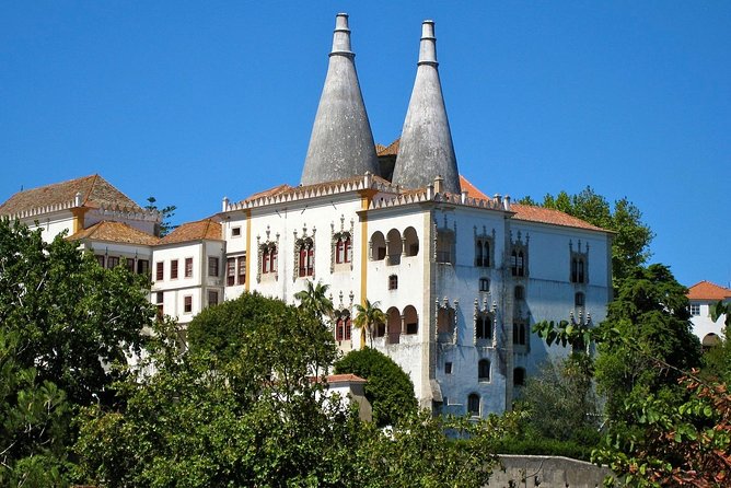 Sintra, Pena Palace and Cascais Full Day Tour From Lisbon - Admiring the Estoril Gardens