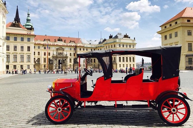 1,5 Hour Oldtimer Convertible Prague Sightseeing Tour - Ideal for Whom