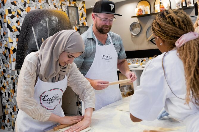 Cooking Class in the Heart of Rome: Pizza and Tiramisu Making - Accessibility and Meeting Point Details