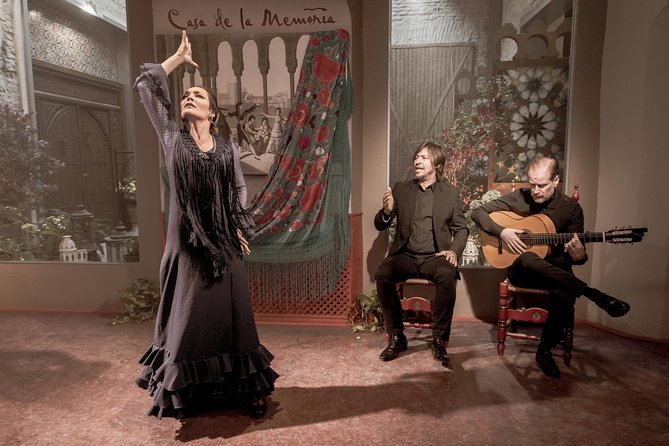 Flamenco Show at Casa De La Memoria Admission Ticket - Seating and Atmosphere