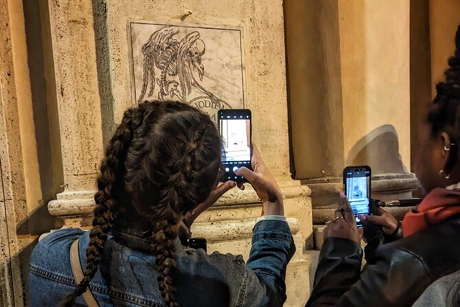 Haunted Rome Ghost Tour - The Original - The Séance-like Atmosphere
