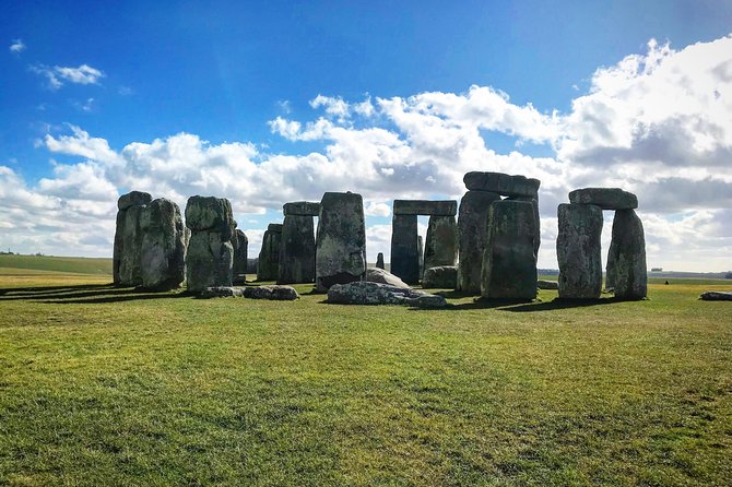 Windsor, Stonehenge and Bath Trip From London - Exploring the City of Bath