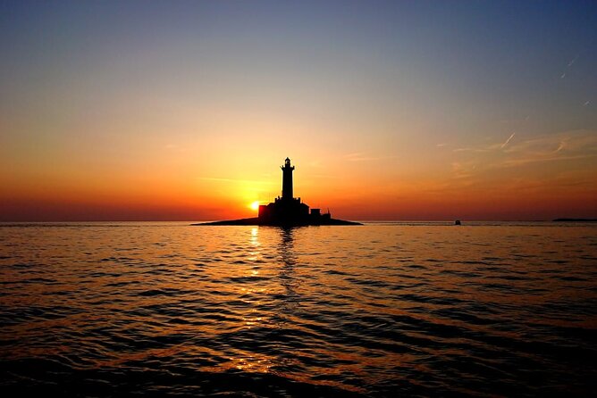 3 Hours Sunset and Dolphin Tour From Medulin With Sandra Boat - Discovering Medulins Archipelago and Kamenjak National Park