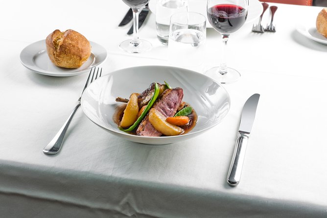 Bateaux Parisiens Seine River Gourmet Lunch & Sightseeing Cruise - Accessibility and Additional Features