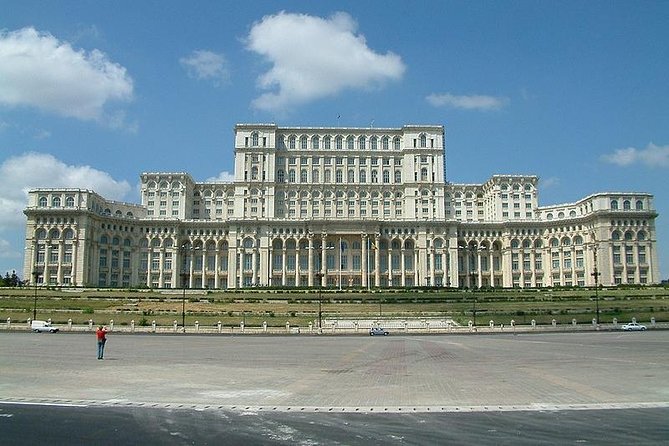 Bucharest Half a Day Bike Tour - Discovering Bucharests Architectural Gems