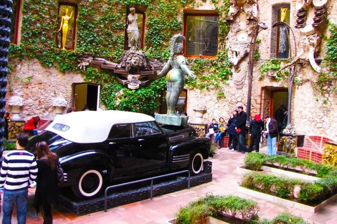 Dali Museum & Cadaques Small Group Tour With Hotel Pick-Up - Improvements for Health Precautions and Restaurant Choices