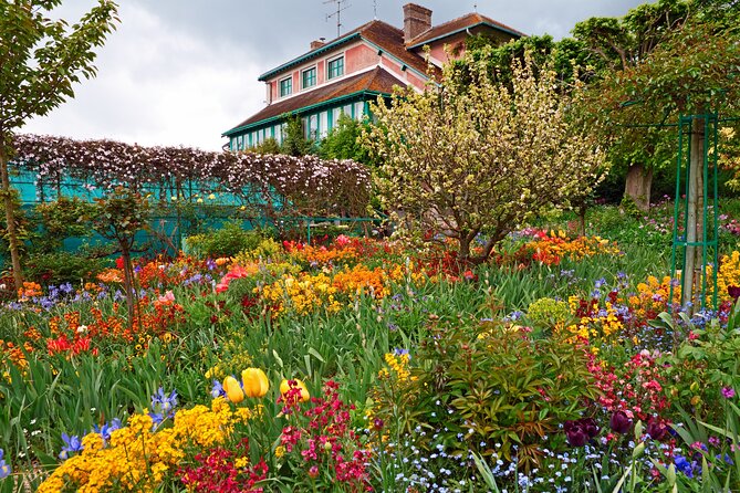 Giverny Monet'S House and Gardens Half Day Tour From Paris - Traveler Recommendations