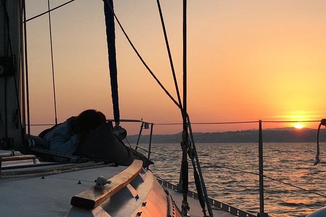 Lisbon Sunset Sailing Tour With White or Rosé Wine and Snacks - Capturing the Sunset on the Tagus River