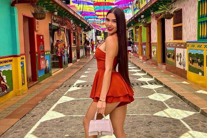 Excursion to Guatapé by Goat + Visit to Pablo Escobars Hacienda - Discovering the Exotic Animal Farm