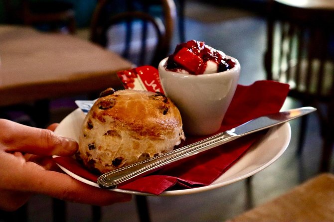 Edinburgh Walking Food Tour With Secret Food Tours - Tour Overview