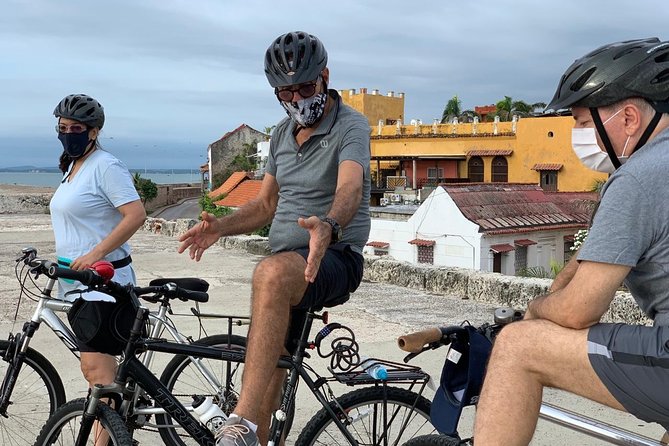 Historic and Movie Bike or Walking Tour - Key Points