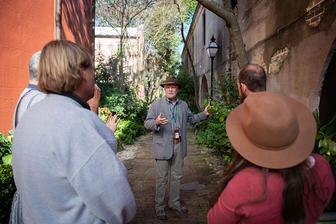 Hidden Alleyways and Historic Sites Small-Group Walking Tour - Key Locations Visited